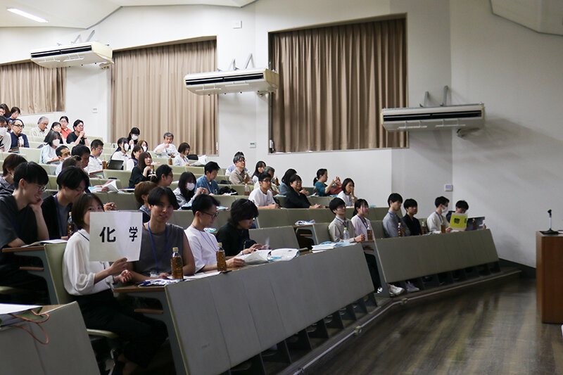 01.jpg